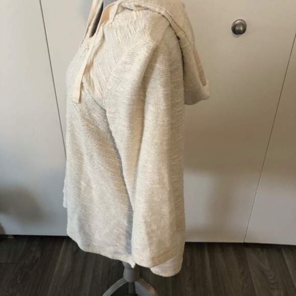 🕐 TOMMY BAHAMA PRETTY HOODED TOP SIZE SMALL - Picture 3 of 5